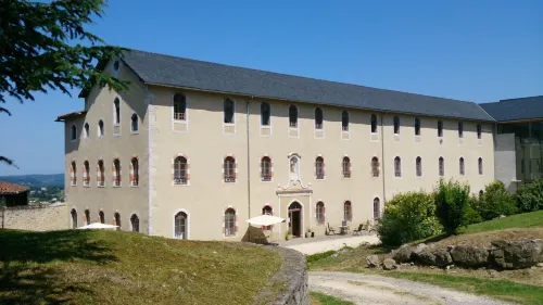 Terres de France - Domaine du Palais Hotels in Aucazein