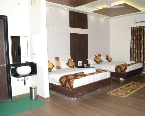 The Grand Rajwada Hotels in Seoni