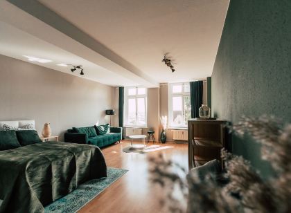 Luga Homes - Stadthaus