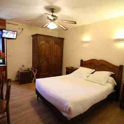 Hôtel La Mère Biquette Rooms