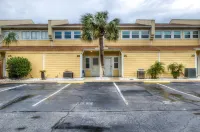 2 C, Three Bedroom Townhome Hotels in Miramar Beach