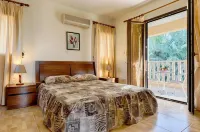 Villa Tsikkos Tessera