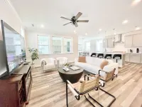Rm 3: Charming Bright Private Bedroom