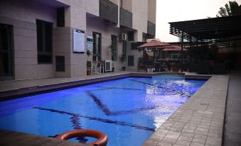 Bolton White Hotel