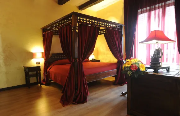 穆若託託凱羅利食宿酒店