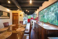 La Gloria Reserva Forestal Hotels in Saque