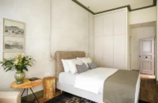 The Frogs_Guest House