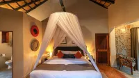 Sambiya River Lodge Hotel di Bujenje