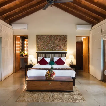 Kings Pavilion Luxury Hotel