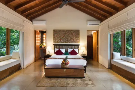 Kings Pavilion Luxury Hotel