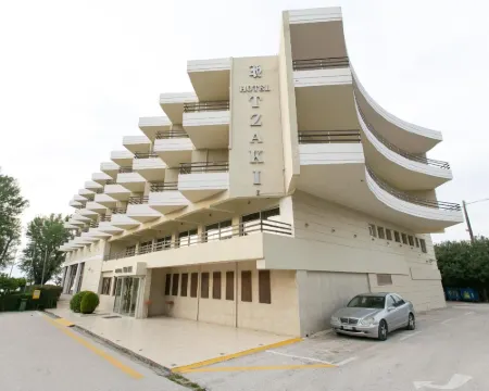 Tzaki Hotel & Restaurant Patras Hotels in Patrai