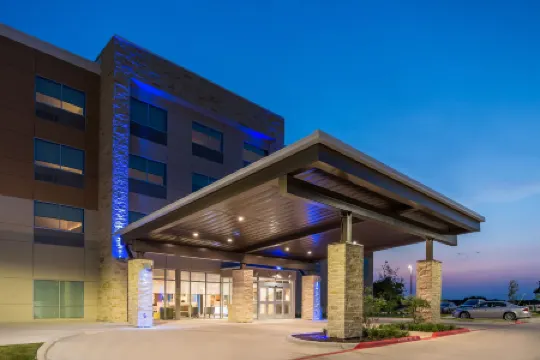 Holiday Inn Express EARLY by IHG