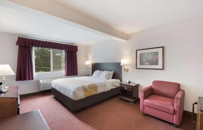 Quality Inn Grand Suites Bellingham