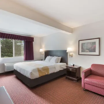 Quality Inn Grand Suites Bellingham