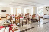 Three Steers Hotel - breakfast