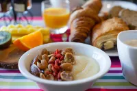 The Originals Boutique, Hôtel le Pillebois, Bourg-en-Bresse Nord (Inter-Hotel) - Frühstück