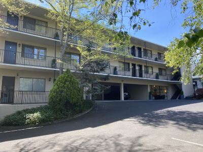 Grosvenor Court Apartments