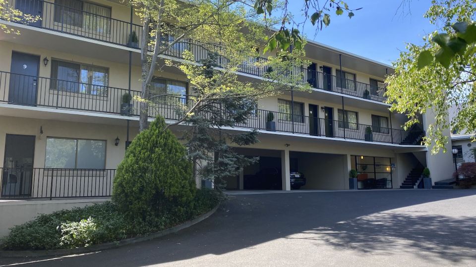 Grosvenor Court Apartments