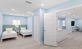 The Palmview and Sandpiper Inns