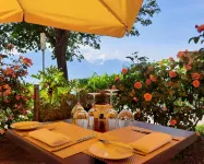 Royal Plaza Montreux - Pools