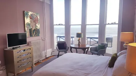 The Bank Hotel & Bistro Отели в г. Сейнт Леонардс