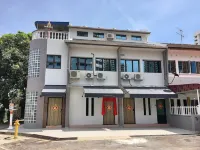 IBook8 Superior 1 Bedroom Gurney Suites  by IBook Homestay