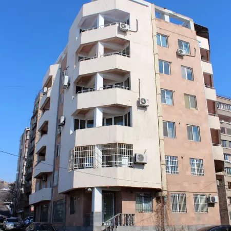 Ris Central Apartments Yerevan