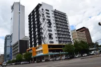 Onomo Hotel Maputo - ที่มีบาร์