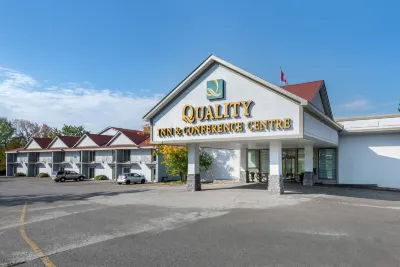 Quality Inn & Conference Centre Các khách sạn ở Orillia