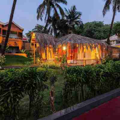 Whispering Palms Beach Resort Hotel Exterior