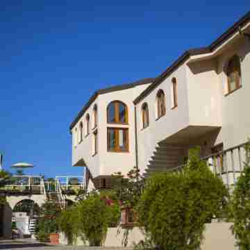 Hotel Tropis Hotel Exterior