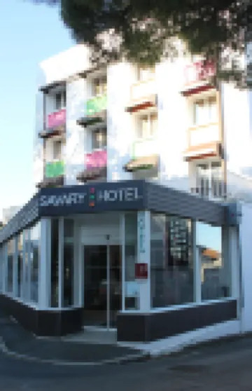 Hôtel Savary - Beach