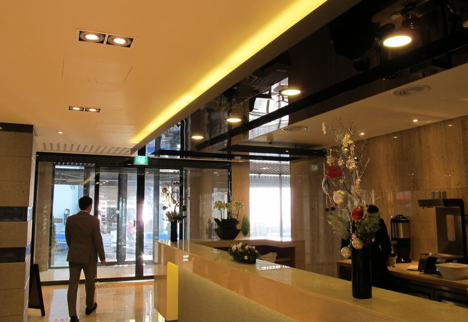 에이큐브호텔의 깔끔한 욕실 이미지