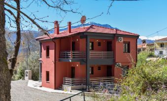 Elia Deluxe Accommodation