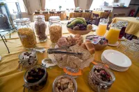 The Ritz House - Desayuno