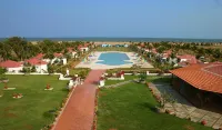 Chariot Beach Resort - Beach