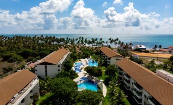 Carneiros Beach Resort