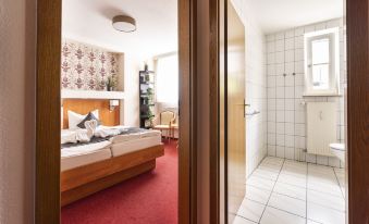 Cityhotel Bernburg - Housity
