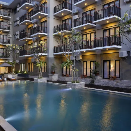 Rofa Kuta Hotel Отели рядом с достопримечательностью «Пляж Дабл-Сикс»