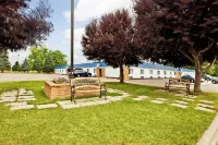 Stay Inn Các khách sạn gần Fox Memorial Bridge