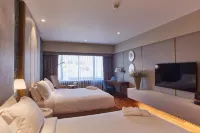 مانتو هوتل ليما - إم جاليري  كوليكشن