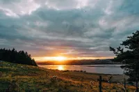 Seaview Cabin Sleeps 2 -Hot Tub -Smart Tv -Parking Hotels in Cupar