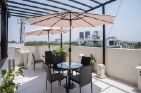 AR Suites Fontana Bay - Kalyani Nagar