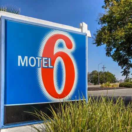 Motel 6 Vacaville, CA