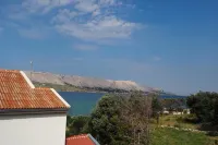 Villa Lotus Hotels in Karlobag