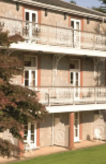 Macdonald Leeming House