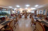 Hotel Euro Suite Campinas by Nacional Inn - Próximo ao Cambuí - Bữa sáng