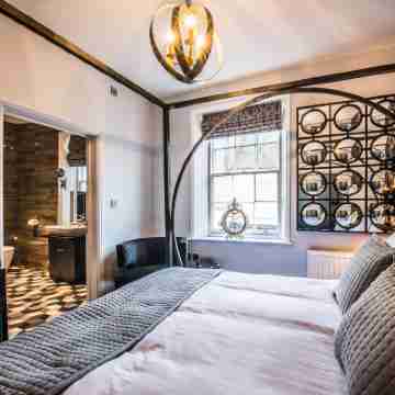 The Royal Standard Rooms