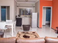 Rose Villa Lodge فنادق في كيتوي