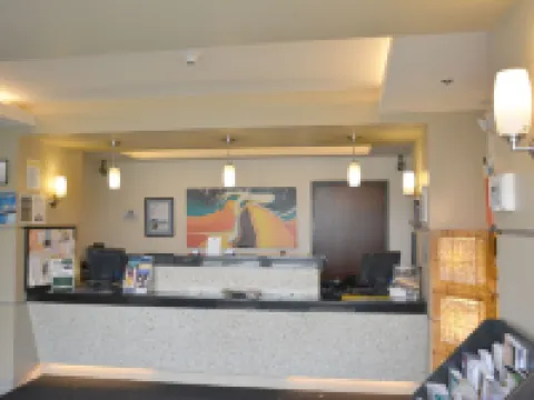 デイズ イン & スイーツ バイ ウィンダム ミルウォーキー ミルウォーキーのホテル